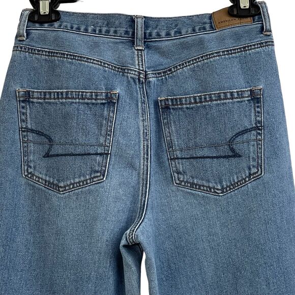 American Eagle SZ 4 Mom Jeans High-Rise Whiskered Distressed Pocket Frayed Hems - Picture 6 of 13
